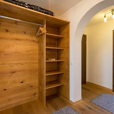Steingroever Apartment *